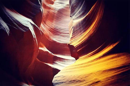 Upper Antelope Canyon and Horseshoe Bend bus tour from Las Vegas