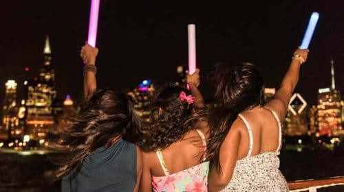 Chicago by Night River and Lake Cruise Day Tours