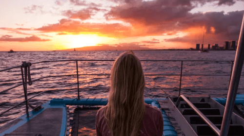 2 HOURS WAIKIKI OAHU SUNSET CRUISE with Music Day Tours