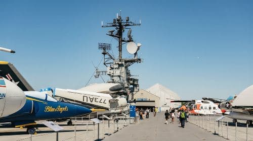 NYC: Intrepid Museum 입장권 일일 투어