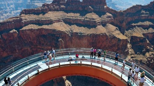 Wycieczka autokarowa do Grand Canyon West z zaporą Hoover Dam i opcjonalnym Skywalk