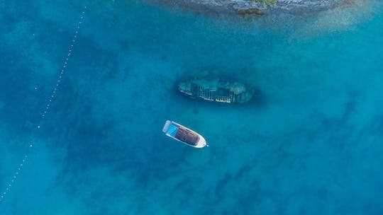 Luxury Blue Lagoon Tour from Split - Drinks, Snacks Included