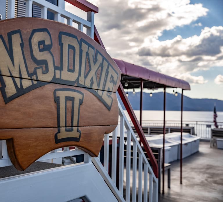 Lake Tahoe: Sunset Dinner Cruise