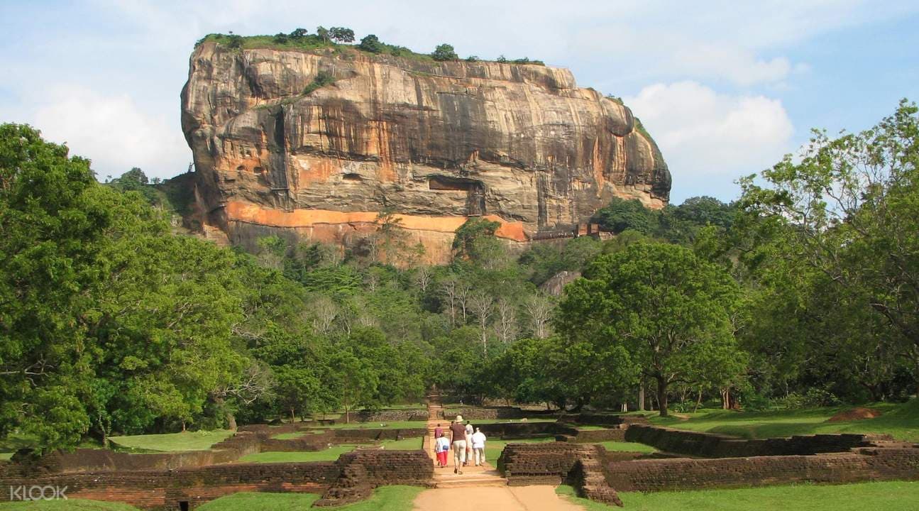 Sigiriya Lion's Rock Fortress Day Tour And Polonnaruwa from Kandy