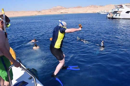 Half-Day Snorkeling Boat Trip in Sharm El Sheikh with Lunch and Drinks