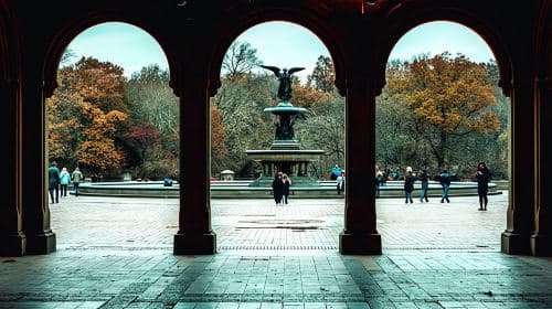 New York City: Friends TV Show Iconic Filming Locations Tour Day Tours