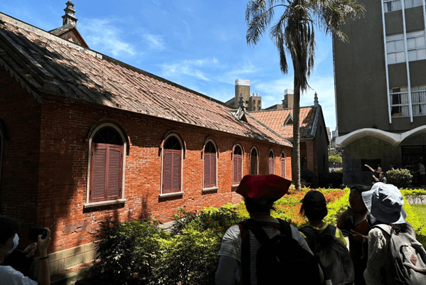 A Walk Through Time Tamsui Walking Tour(淡水舊城區走讀)