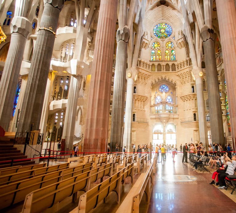 Barcelona: Sagrada Familia Entry Ticket with Audio Guide