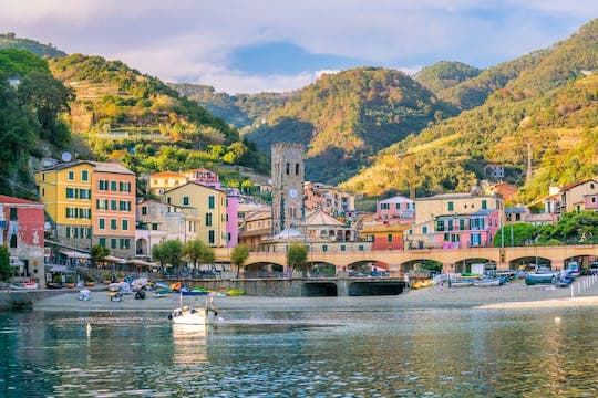 Tour mattutino in kayak da Monterosso