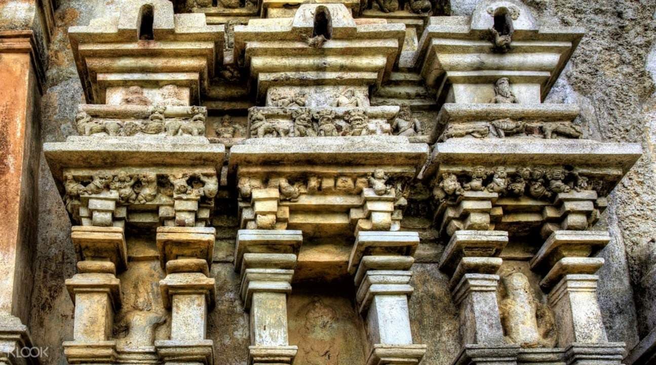 Private Polonnaruwa Ancient Ruins and Pilgrimage Day Tour from Anuradhapura
