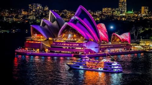 Rejsy Captain Cook Cruises w Darling Harbour w Sydney, Australia [Opcjonalnie: zachód słońca/gwieździste niebo/kolacja Golden Penfolds]|Popołudniowa herbata|Ulepszenie do miejsca przy oknie