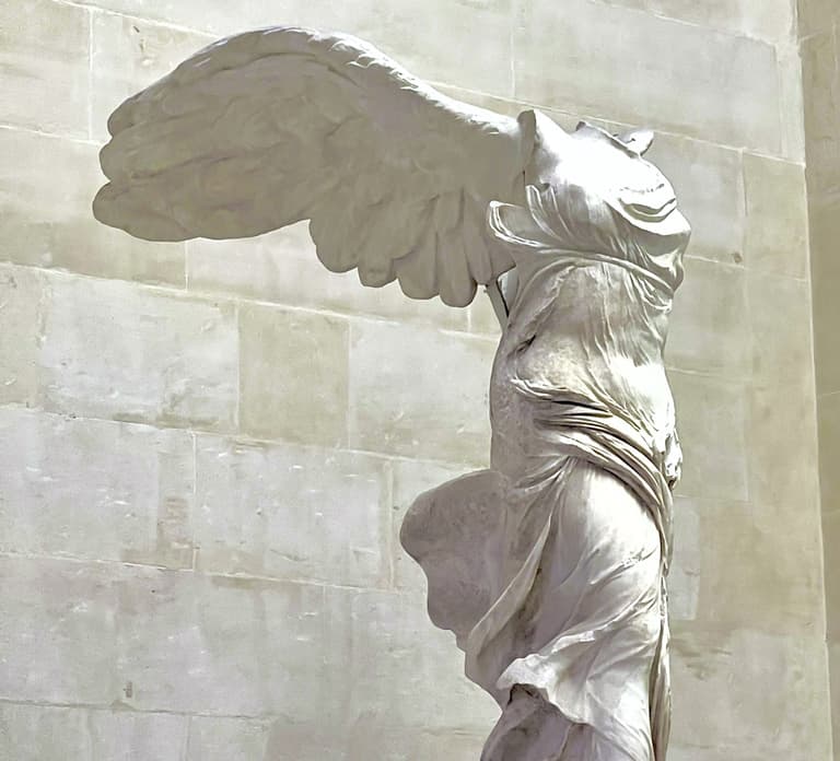 Paris: Best of the Louvre Museum Private Tour with Mona Lisa