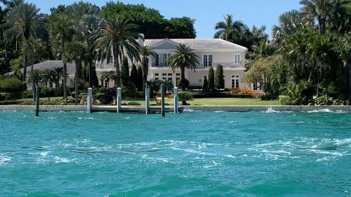 Miami Biscayne Bay: Crociera al tramonto e tour delle case dei milionari