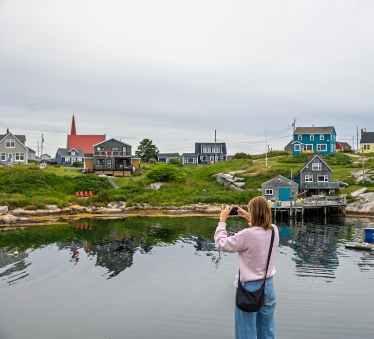 Halifax Small-Group Express Peggy’s Cove Tour