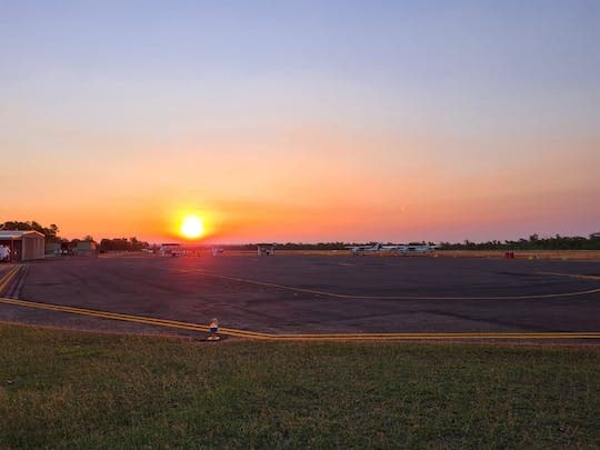 Voo de 1 hora ao pôr do sol em Kakadu saindo de Jabiru