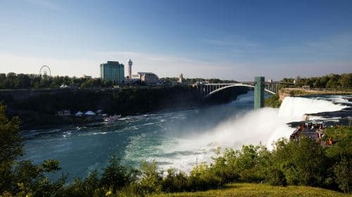 Excursión de dos días a las Cataratas del Niágara y compras en outlets desde NYC