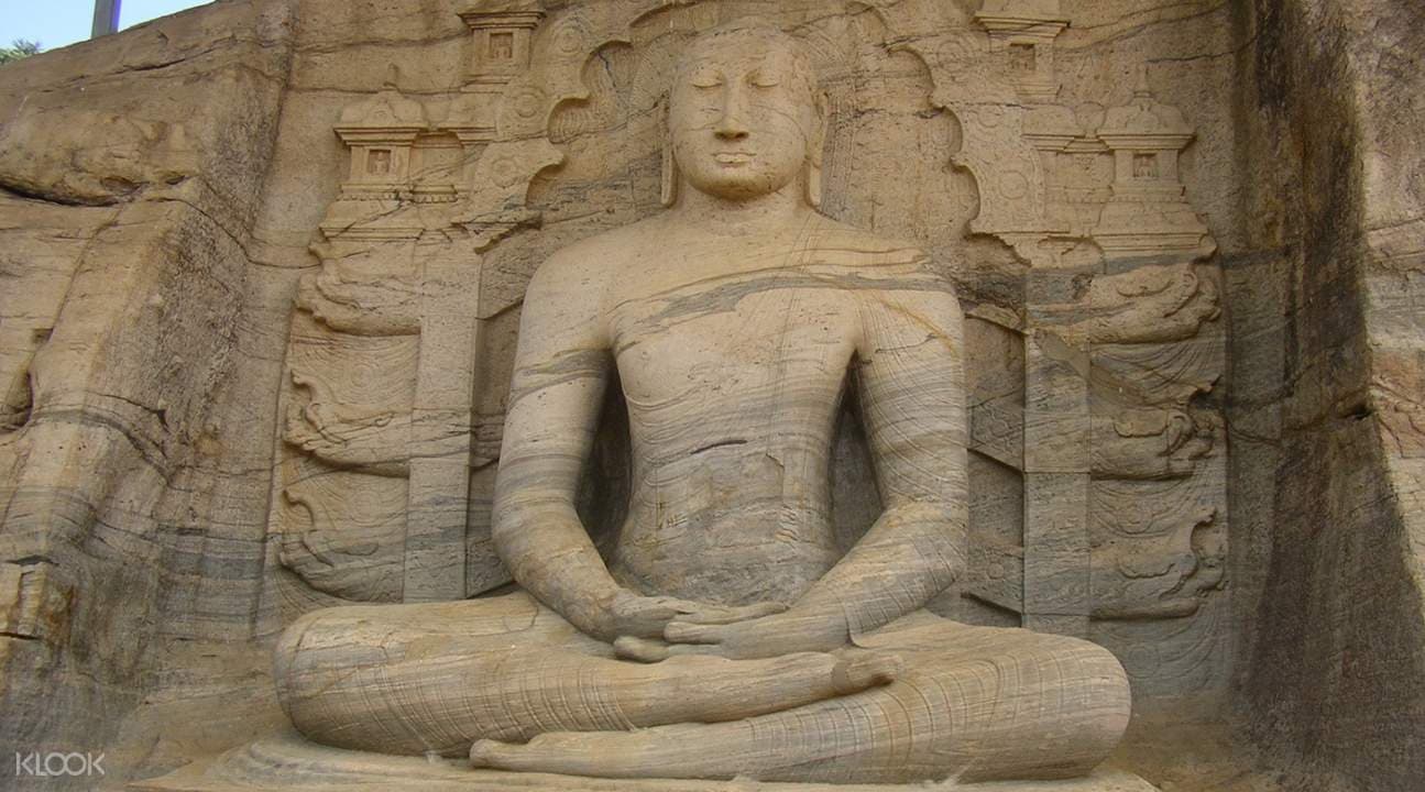 Private Polonnaruwa Ancient Ruins and Pilgrimage Day Tour from Anuradhapura