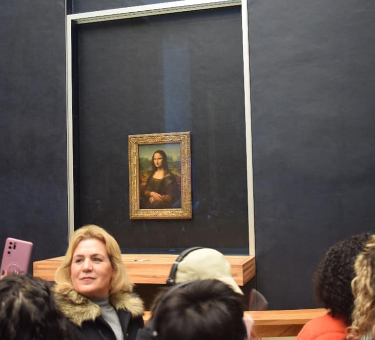 Paris: Best of the Louvre Guided Tour with Pre-booked Ticket