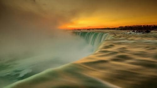 Niagara Falls: Passeios Diurnos com Ingresso para o Deck de Observação do Tower Hotel