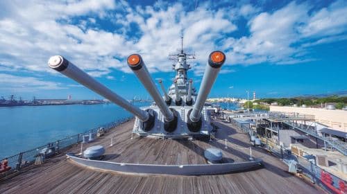 Oahu: Pearl Harbor Heroes Deluxe Experience Day Tours
