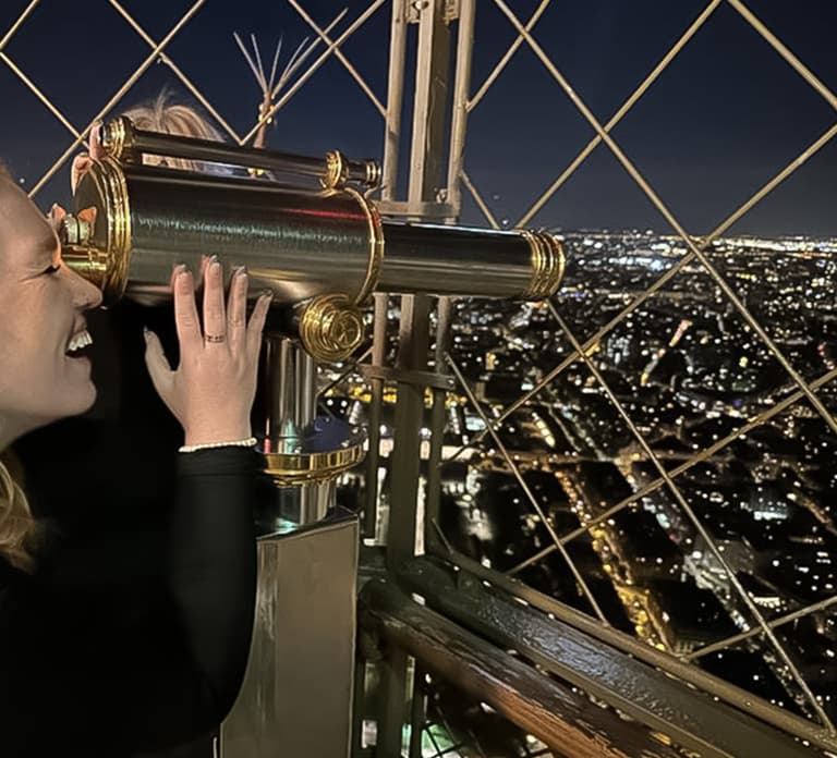 Paris: Eiffel Tower Tour & River Cruise with Summit Option