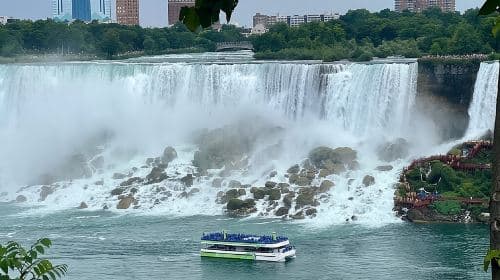 Toronto to Niagara Falls In-Depth Small Group Tour w/Boat Option Day Tours