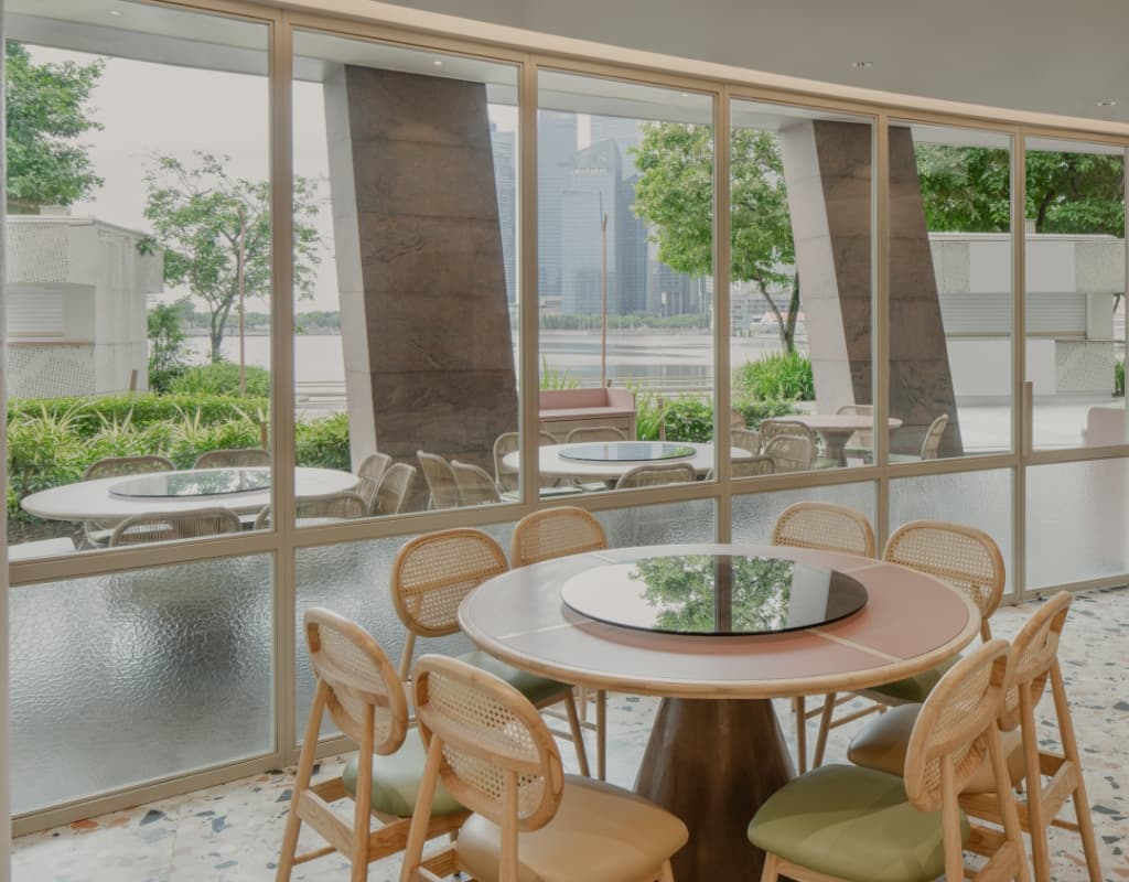 The Singapore Chilli Crab and Seafood Experience by the Bay