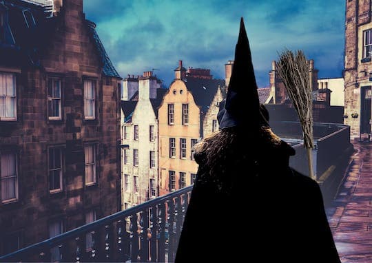 Edinburgh Witches Old Town Walking Tour and Underground Vault
