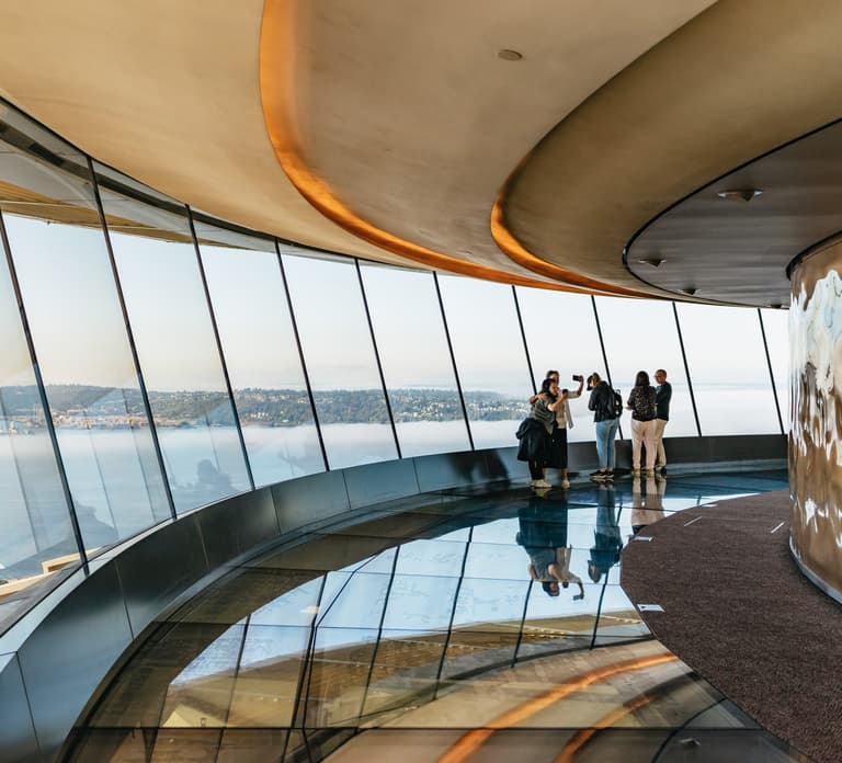 Seattle: Space Needle & Chihuly Garden and Glass Ticket