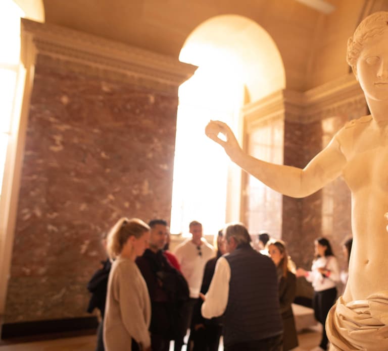 Paris Louvre Exclusive Semi Private Guided Tour Max 6 People