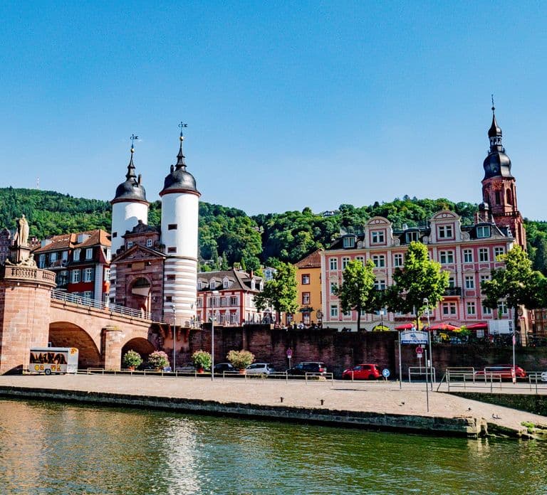 Heidelberg: Neckar River Sightseeing Boat Tour with Drink