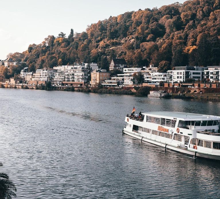 Heidelberg: Sightseeing Boat Tour with Mulled Wine