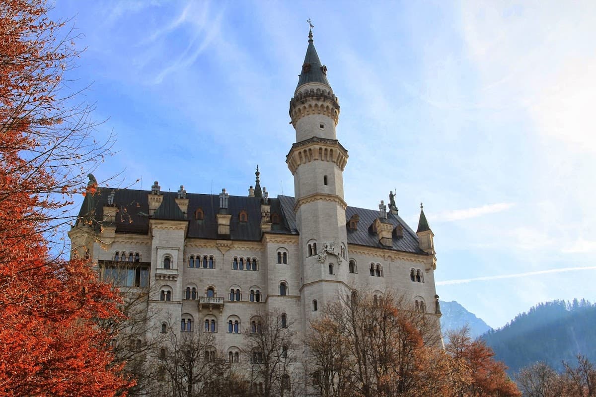 Munich: Neuschwanstein Castle Chinese Day Tour