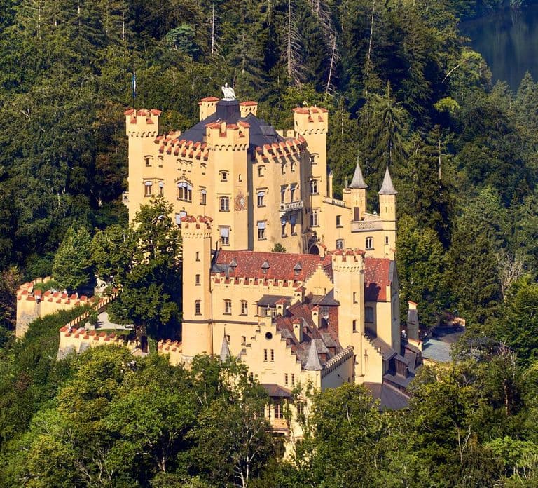 Munich: Neuschwanstein Castle Chinese Day Tour