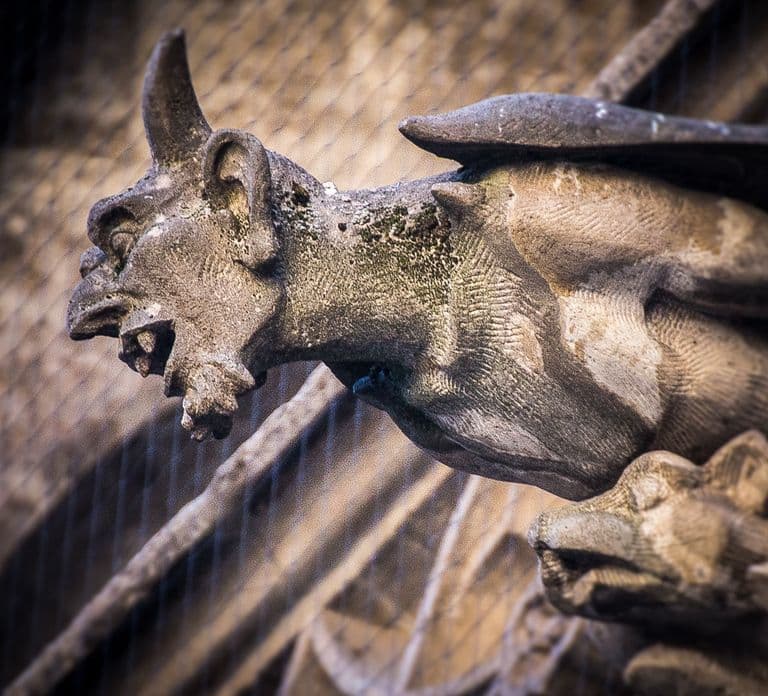Munich: Spooky Tour of Old Town in German