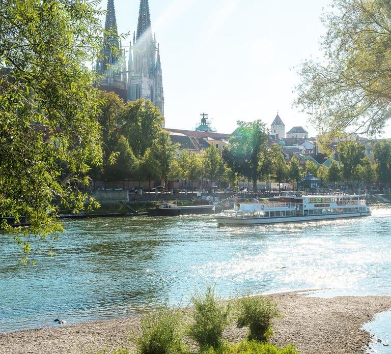 Regensburg: Historyczny rejs statkiem po najważniejszych atrakcjach miasta