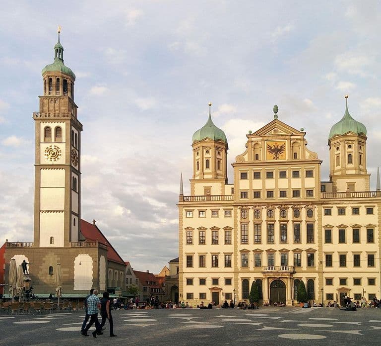 Historical Walking Tour of Augsburg / Historische Führung