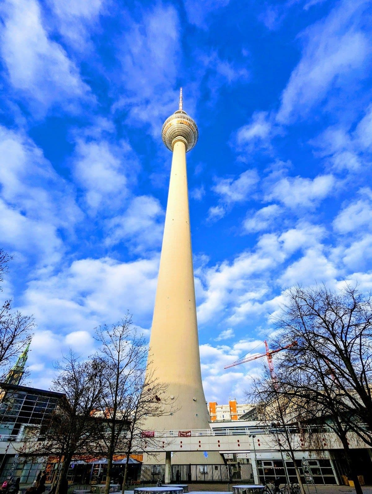 Berlin TV Tower: Admission + Breakfast