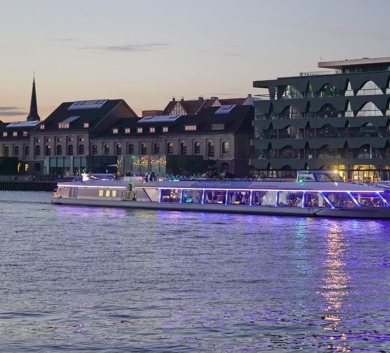 Berlin : Croisière touristique en soirée