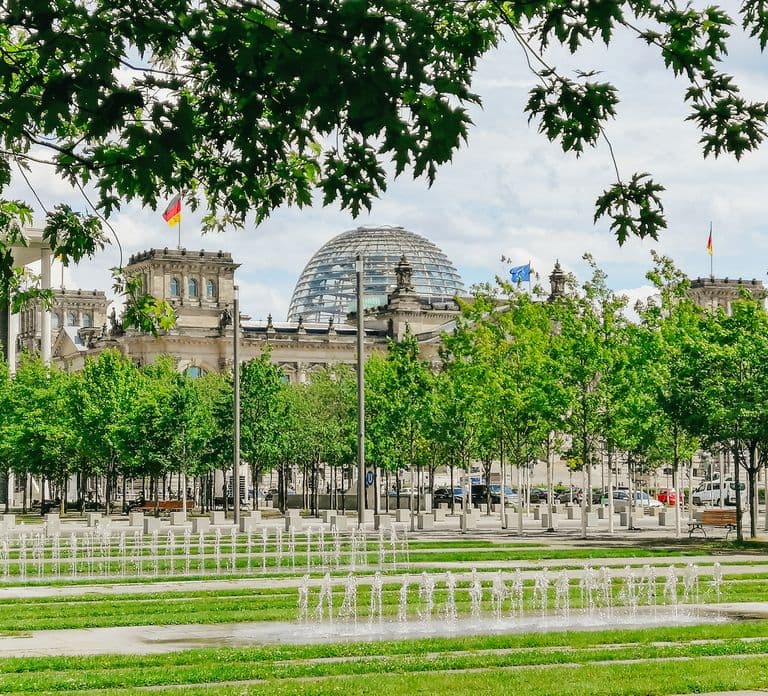 Berlin: Government District & Reichstag Hall Dome Visit