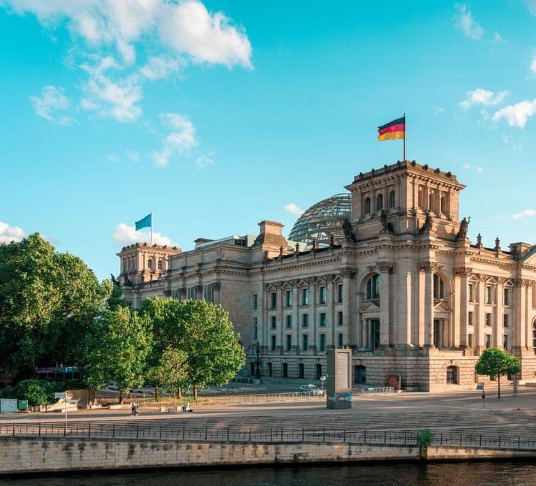 Berlin: Private Reichstag and Glass Dome Tour
