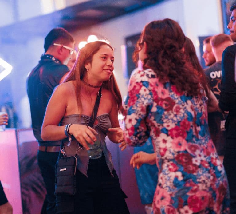 Berlin: Pub Crawl with Shots and VIP Club Entry