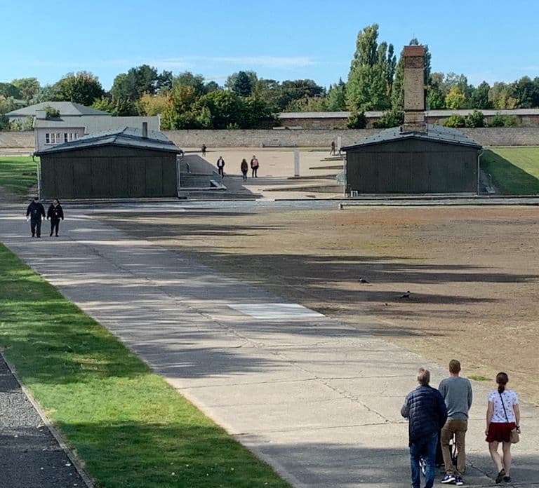 Berlin: Sachsenhausen Memorial 6-Hour Tour in Spanish