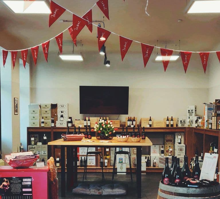 Berlin: Wine on Canvas – Malkurs und Weinverkostung