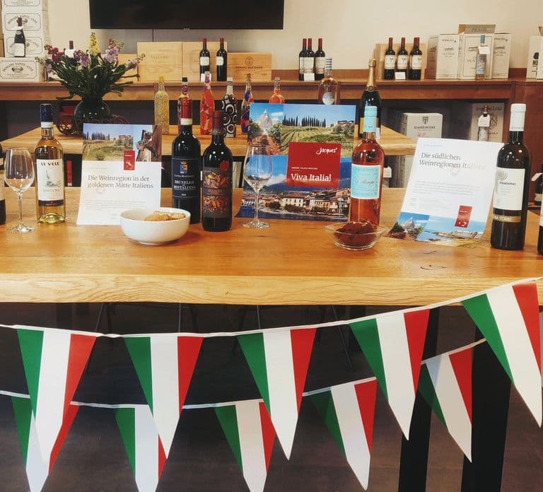 Berlín: Sesión de cata de vinos con aperitivos maridados