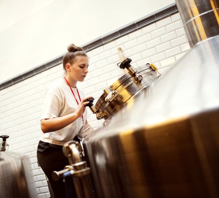 Düsseldorf: Brewery Tour with Alt Beer Tastings