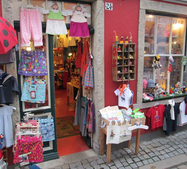 Bremen: Walking Tour of Historic Schnoor District