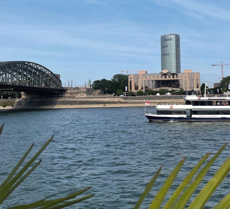 Cologne: 1-hour Rhine Cruise in Cologne