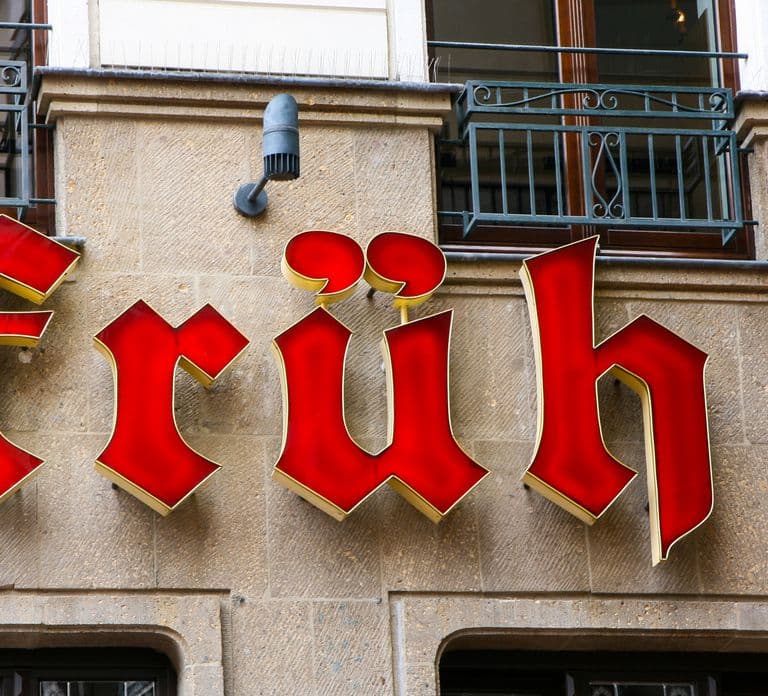 Cologne : visite guidée à pied de 3 brasseries de la vieille ville