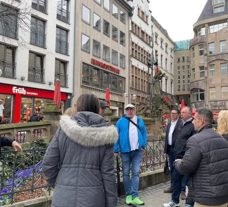 Cologne : visite guidée à pied de 3 brasseries de la vieille ville